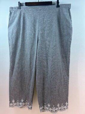 Alfred Dunner Woman Gray Linen Blend Cropped Pants Eyelet Hem 22W